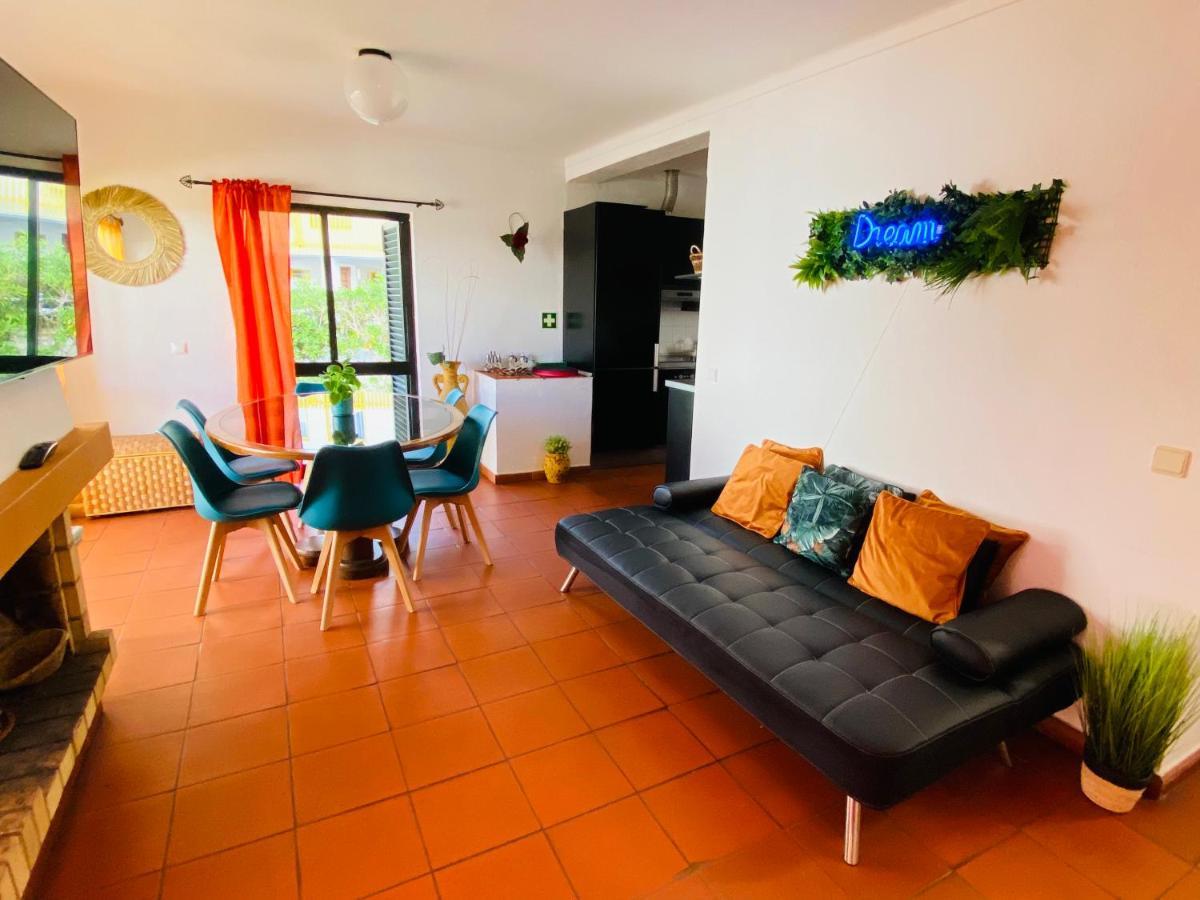 Summer House, Only 2 Minutes To The Beach In Vilamoura! Βίλα Εξωτερικό φωτογραφία